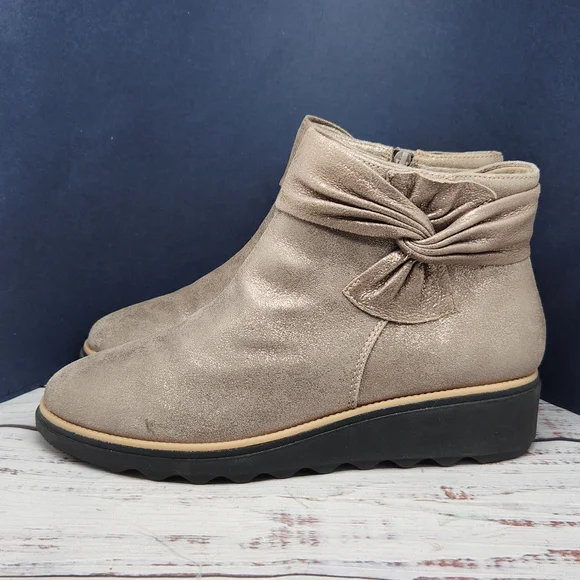 Clarks Shoes Clarks Euc Sharon Salon Pewter Metallic Leather